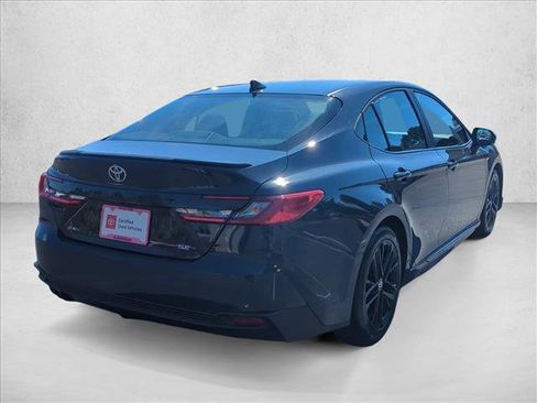 Certified 2025 Toyota Camry SE image 5