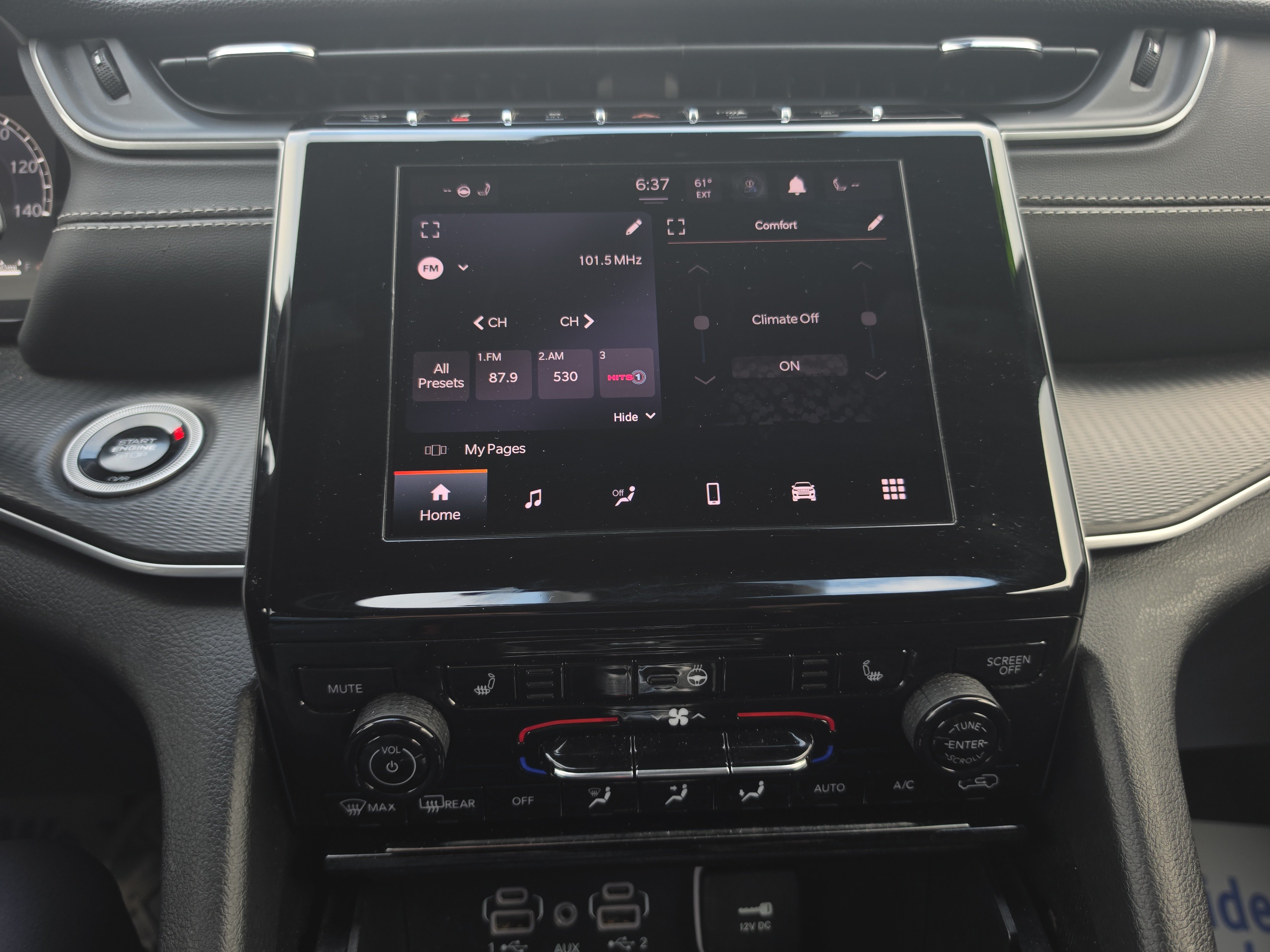 Used 2025 Jeep Grand Cherokee Altitude AWD/4WD image 25