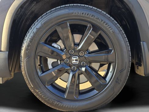 Used 2025 Honda Pilot Black Edition image 32