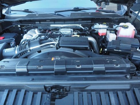 Used 2022 Chevrolet Silverado 3500 High Country image 29