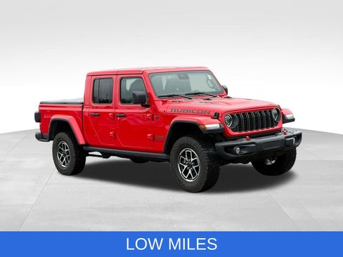 Used 2025 Jeep Gladiator Rubicon image 12