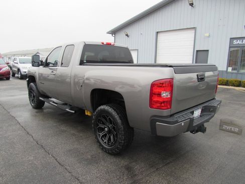 Used 2013 Chevrolet Silverado 2500 LTZ w/ LTZ Plus Package image 3