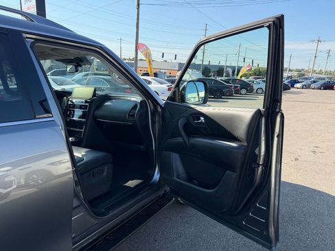 Used 2023 Nissan Armada SV image 25
