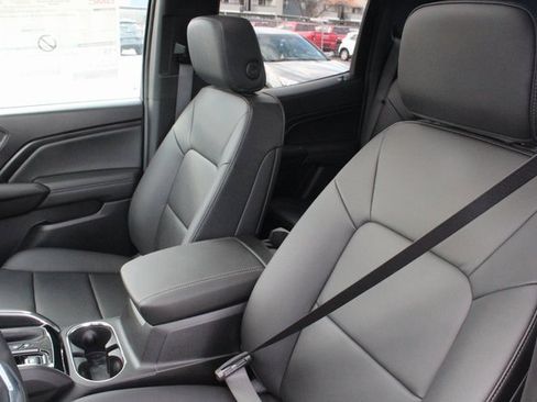 New 2026 GMC Canyon Elevation w/ Convenience Package image 2