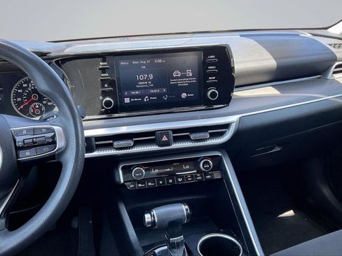 Used 2022 Kia K5 LXS FWD image 6