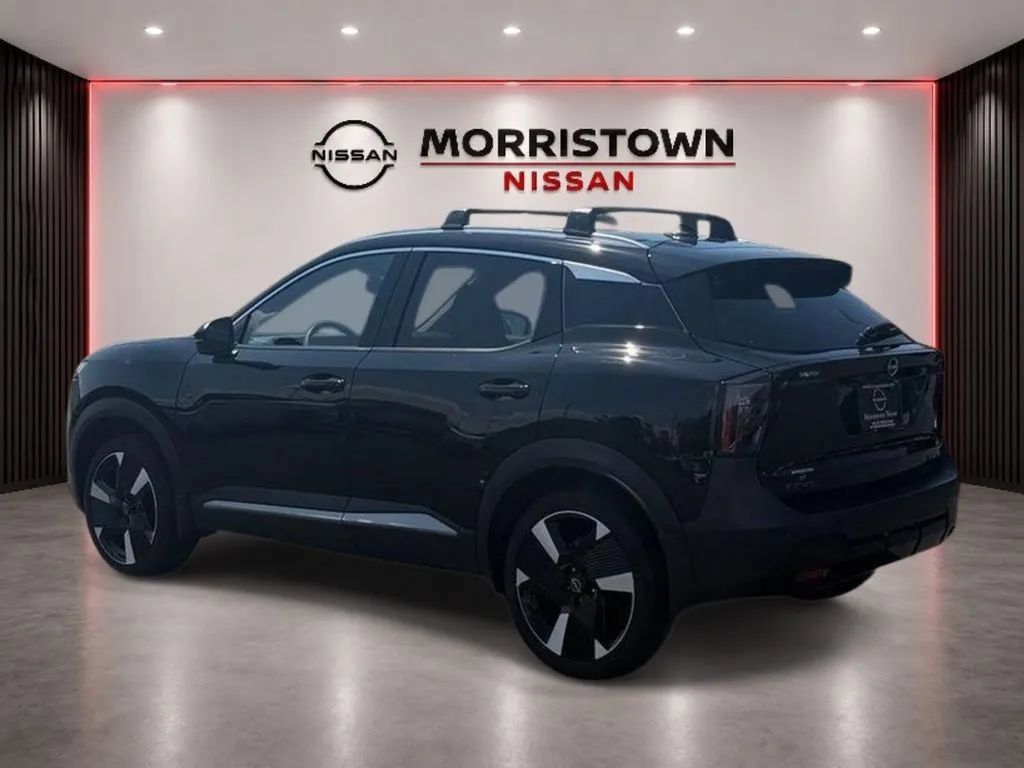 Used 2026 Nissan Kicks SR w/ Cold Weather Package AWD/4WD image 5