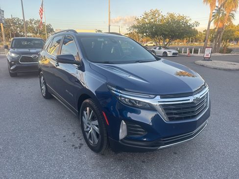 Used 2022 Chevrolet Equinox LT image 1