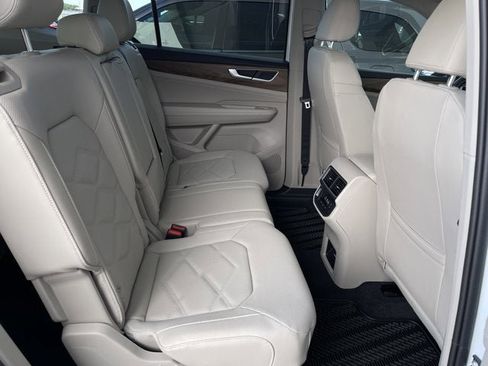 New 2026 Volkswagen Atlas SE image 30