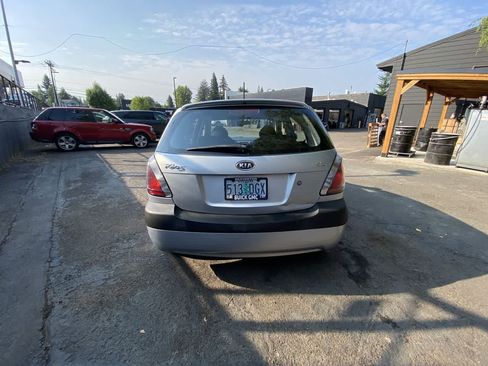 Used 2007 Kia Rio5 SX w/ PWR Pkg FWD image 5
