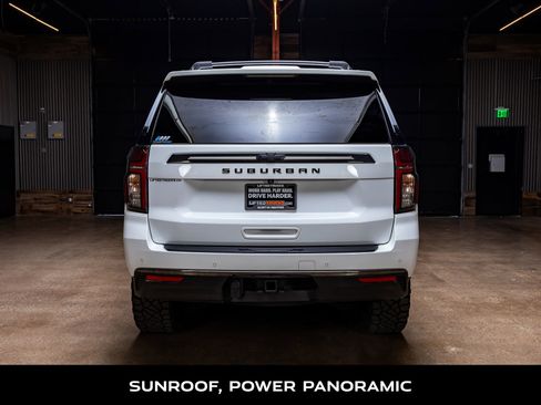Used 2022 Chevrolet Suburban Z71 w/ Luxury Package image 8