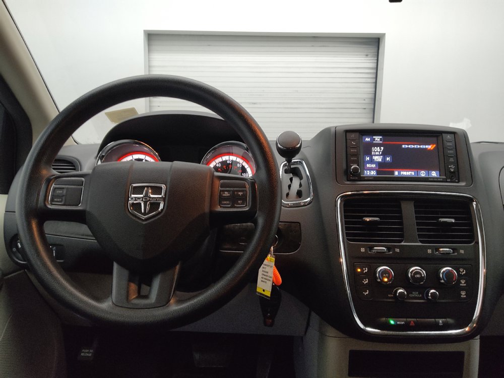Used 2017 Dodge Grand Caravan SE w/ Power Window Group FWD image 22