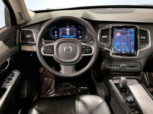 Certified 2023 Volvo XC90 B5 Core w/ Protection Package Premier image 5