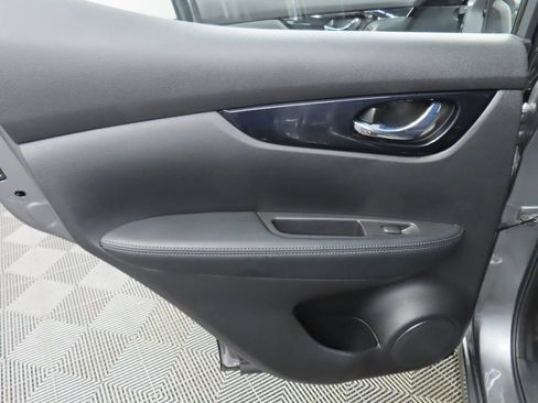 Used 2019 Nissan Rogue Sport SV image 49