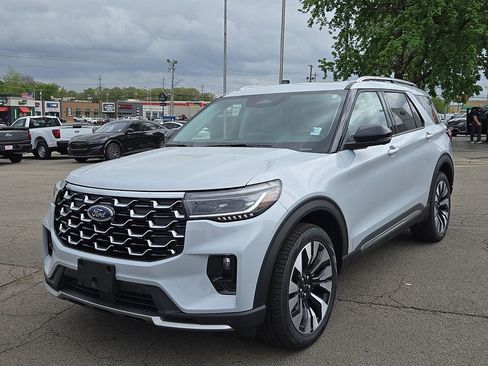 New 2026 Ford Explorer Platinum AWD/4WD image 2