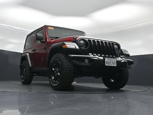 Used 2021 Jeep Wrangler Sport AWD/4WD image 39