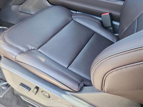 New 2026 Ford Expedition Platinum AWD/4WD image 4