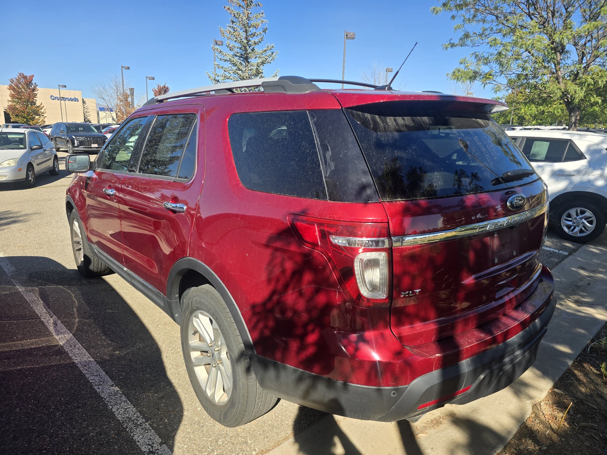 Used 2013 Ford Explorer XLT AWD/4WD image 13