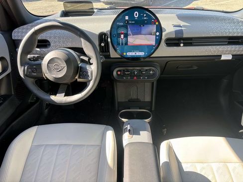 Certified 2025 MINI Cooper S image 29