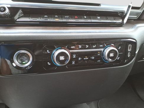 Used 2024 GMC Sierra 1500 SLT image 21