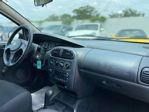 Used 2004 Dodge Neon SE FWD image 14