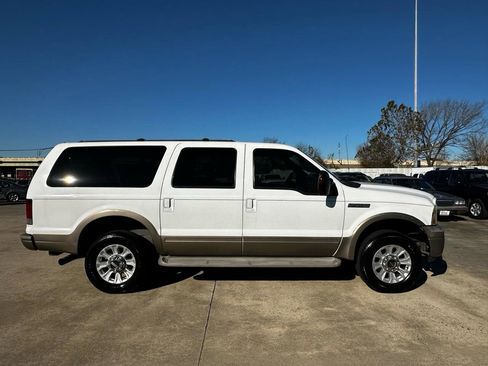 Used 2005 Ford Excursion Eddie Bauer image 6
