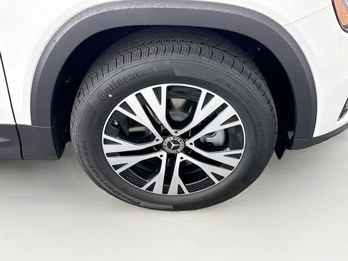 New 2026 Mercedes-Benz GLB 250 image 30
