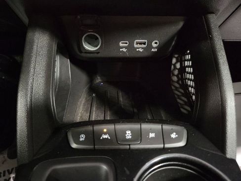 Used 2021 Chevrolet TrailBlazer LT w/ Convenience Package image 17