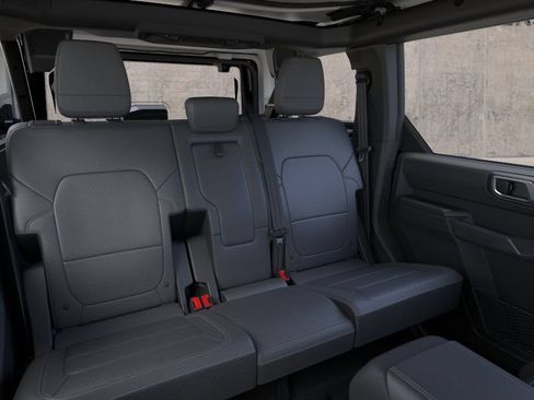 New 2026 Ford Bronco Outer Banks w/ Sasquatch Package AWD/4WD image 11