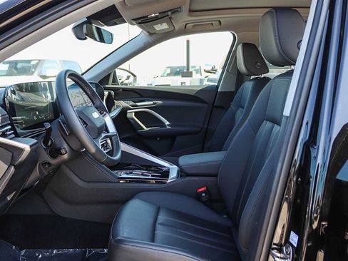 Used 2025 Audi Q5 Premium w/ Convenience Package AWD/4WD image 22