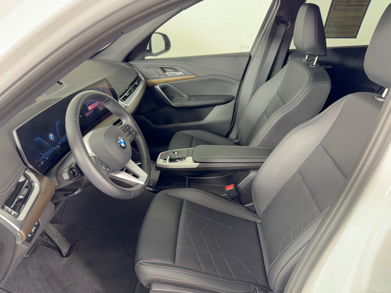 Certified 2026 BMW X1 xDrive28i AWD/4WD image 5