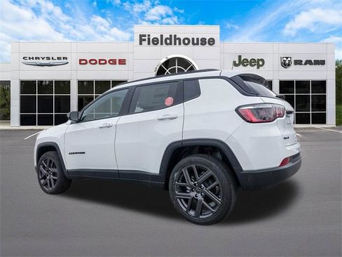 New 2026 Jeep Compass Latitude image 14