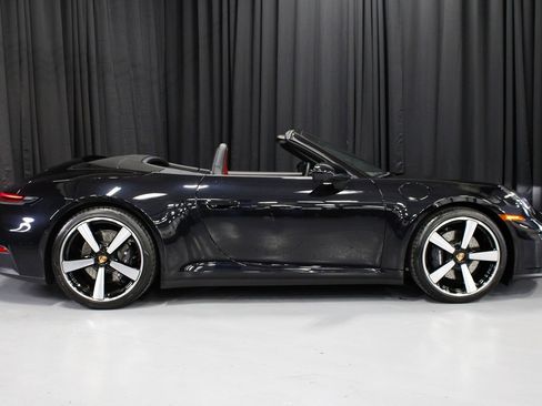 Certified 2025 Porsche 911 Carrera image 8