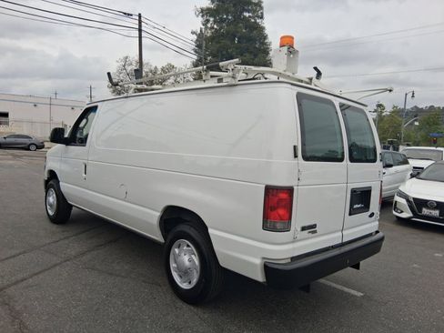 Used 2014 Ford E-150 and Econoline 150 w/ Power Group image 4