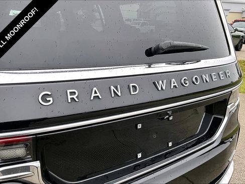 Used 2022 Jeep Grand Wagoneer Series I AWD/4WD image 14