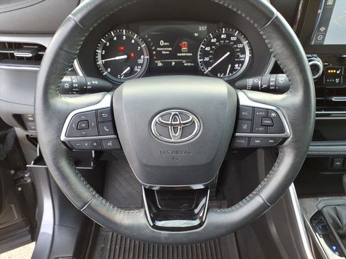 Certified 2021 Toyota Highlander Limited image 21