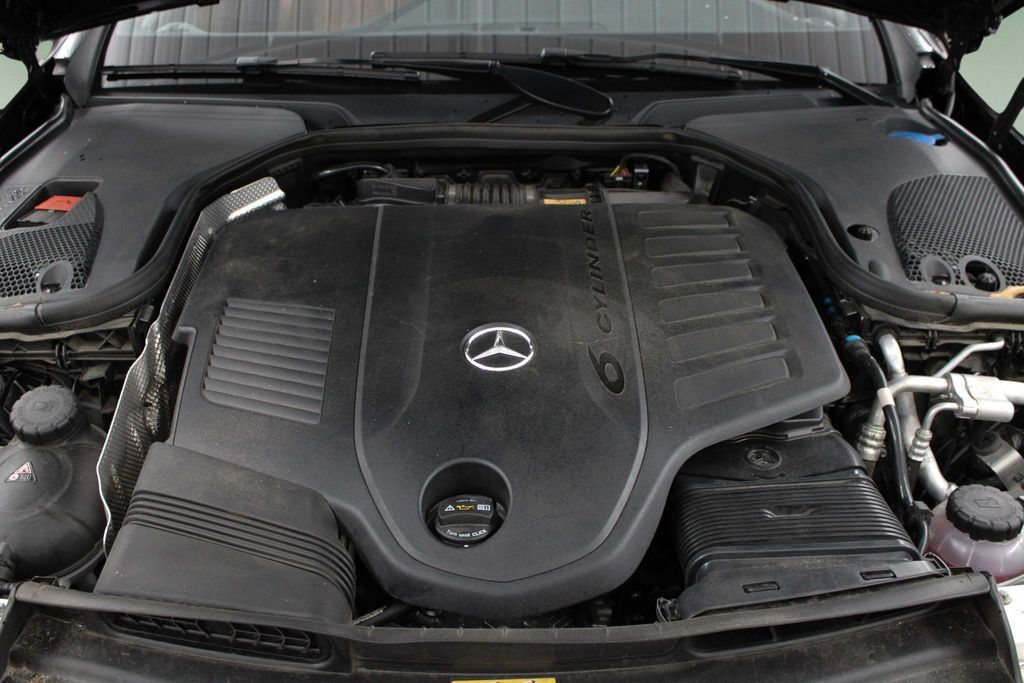 Used 2023 Mercedes-Benz E 450 Cabriolet image 39
