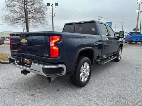 Used 2022 Chevrolet Silverado 2500 LTZ w/ LTZ Plus Package image 7