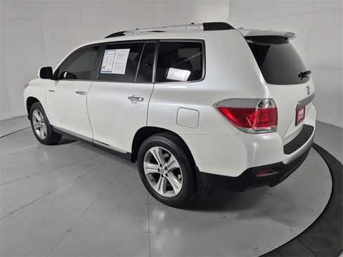 Used 2012 Toyota Highlander Limited image 3
