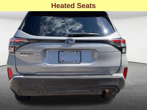 Used 2025 Subaru Forester Premium AWD/4WD image 11