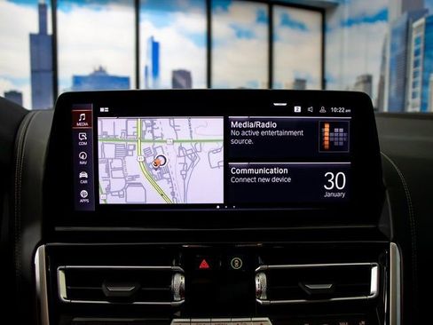 Used 2025 BMW 840i xDrive w/ Comfort Seating Package image 19