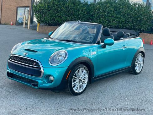 Used 2017 MINI Cooper S image 12