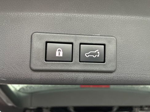 Used 2022 Subaru Ascent Onyx Edition image 25