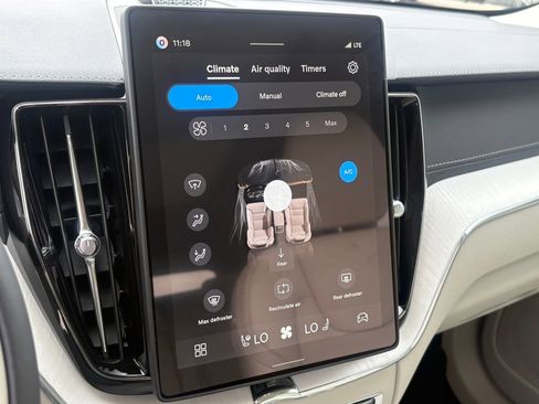 New 2026 Volvo XC60 B5 Ultra w/ Protection Package Premier image 16