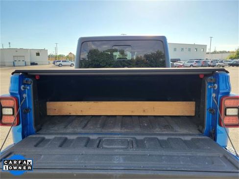 Used 2020 Jeep Gladiator Overland image 7