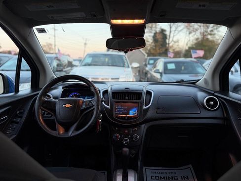 Used 2016 Chevrolet Trax LS image 12