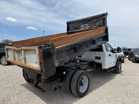 Used 2018 Ford F550 4x4 Regular Cab Super Duty image 9