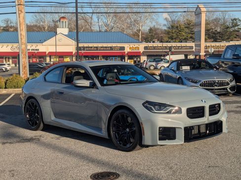 Used 2025 BMW M2 w/ Lighting Package image 6
