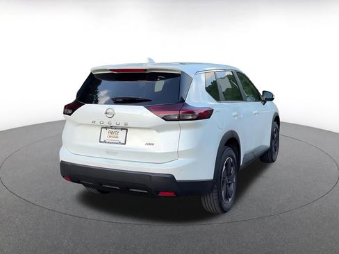 Used 2025 Nissan Rogue SV AWD/4WD image 14