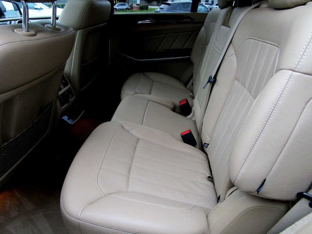 Used 2013 Mercedes-Benz GL 450 4MATIC image 18