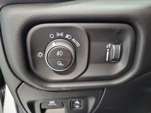New 2026 RAM 1500 Big Horn AWD/4WD image 10